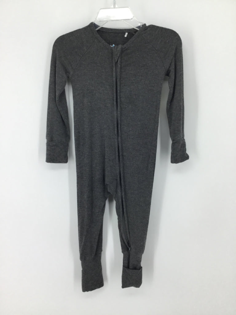 Little One Shop Child Size 6-12 Months Gray Solid Pajamas - boys