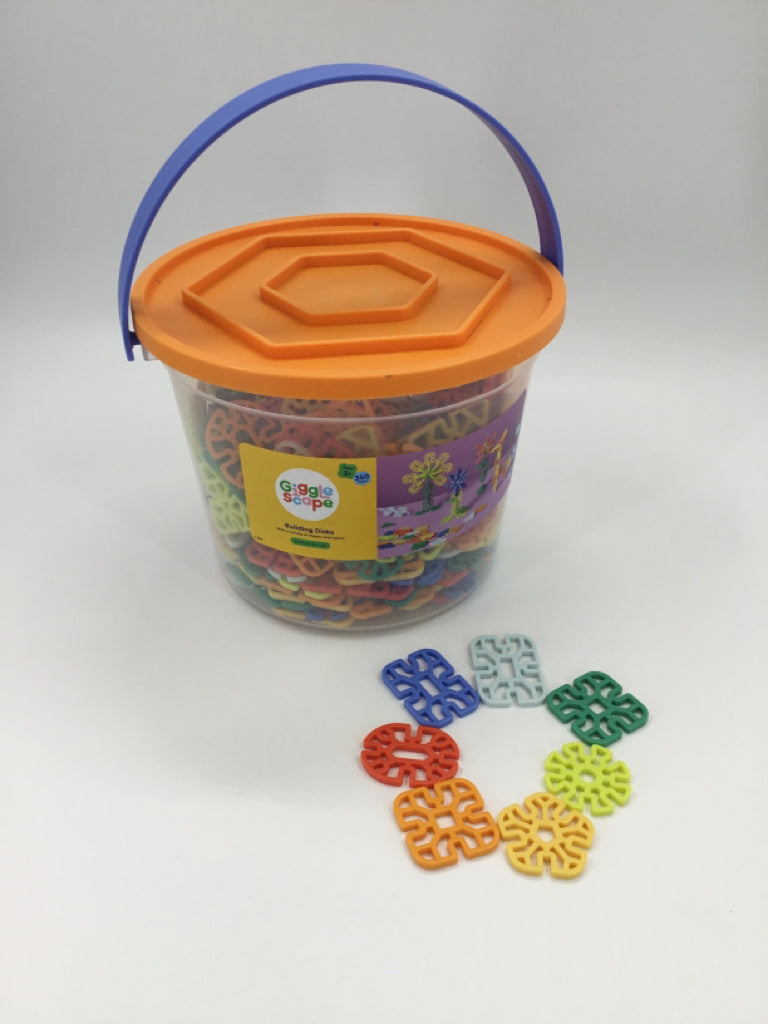 Giggle Scape Building Disks