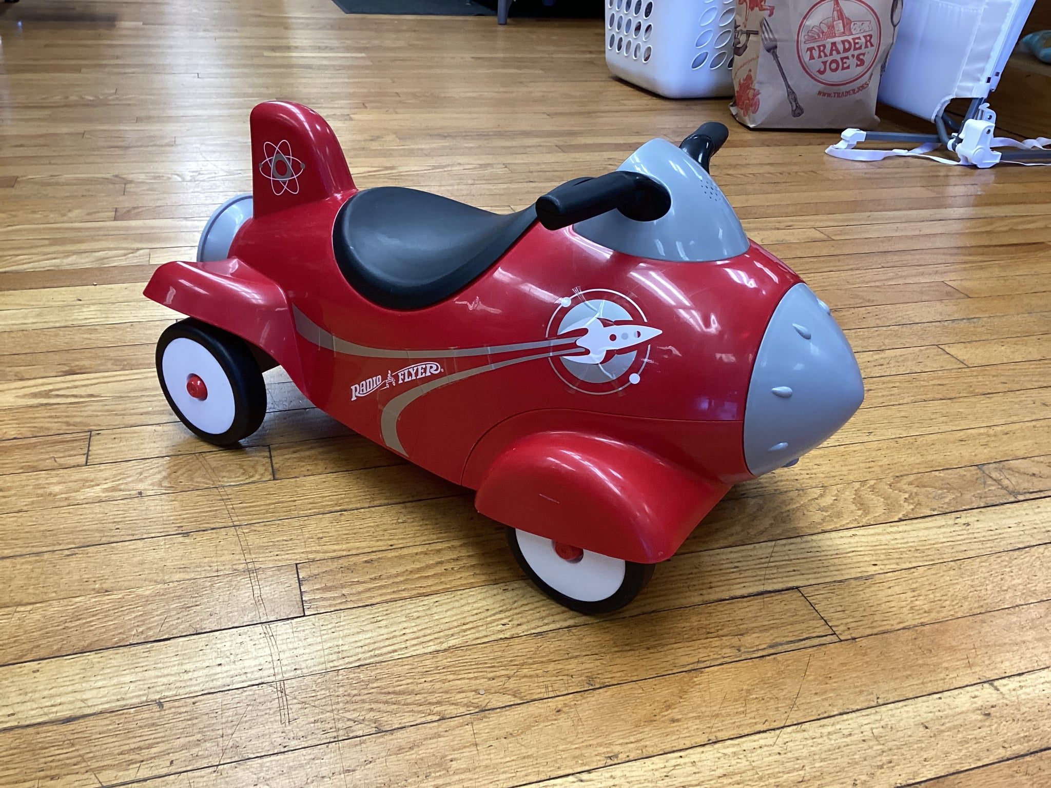 Radio Flyer Retro Rocket