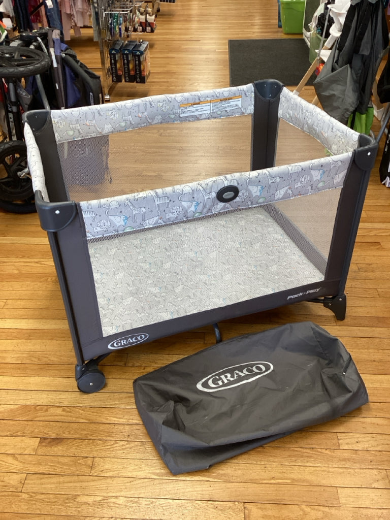 Graco Gray Basic  Pack n' Play
