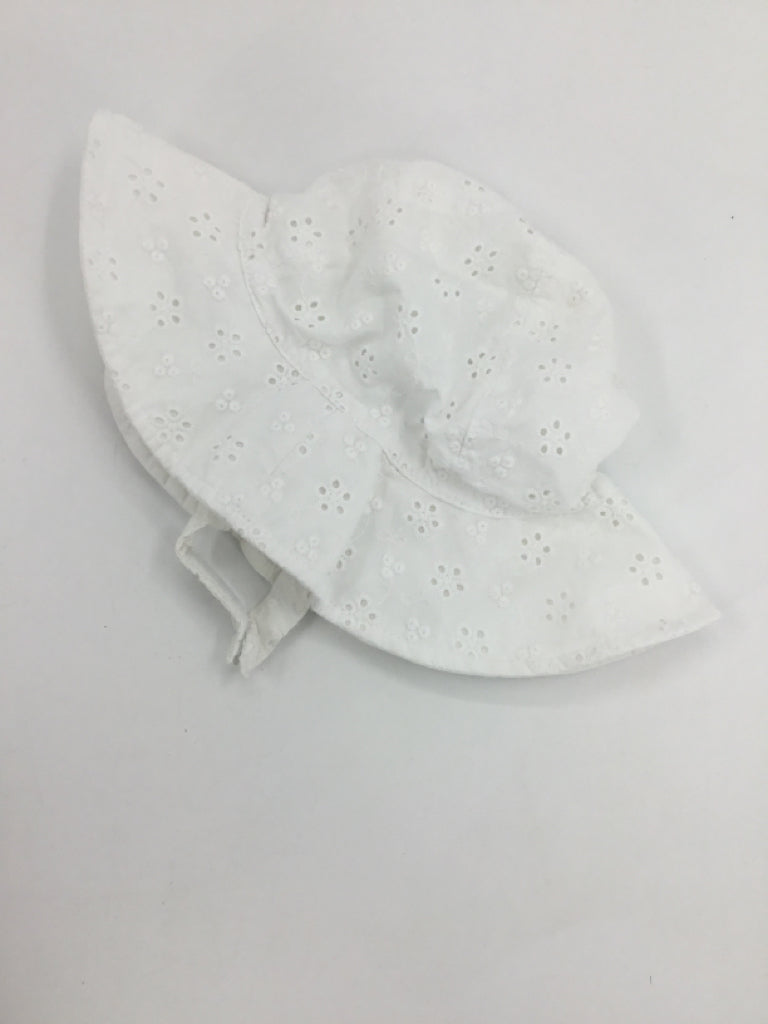 Just One You Made by Carters Child Size 12-18 Months White Hats - girls