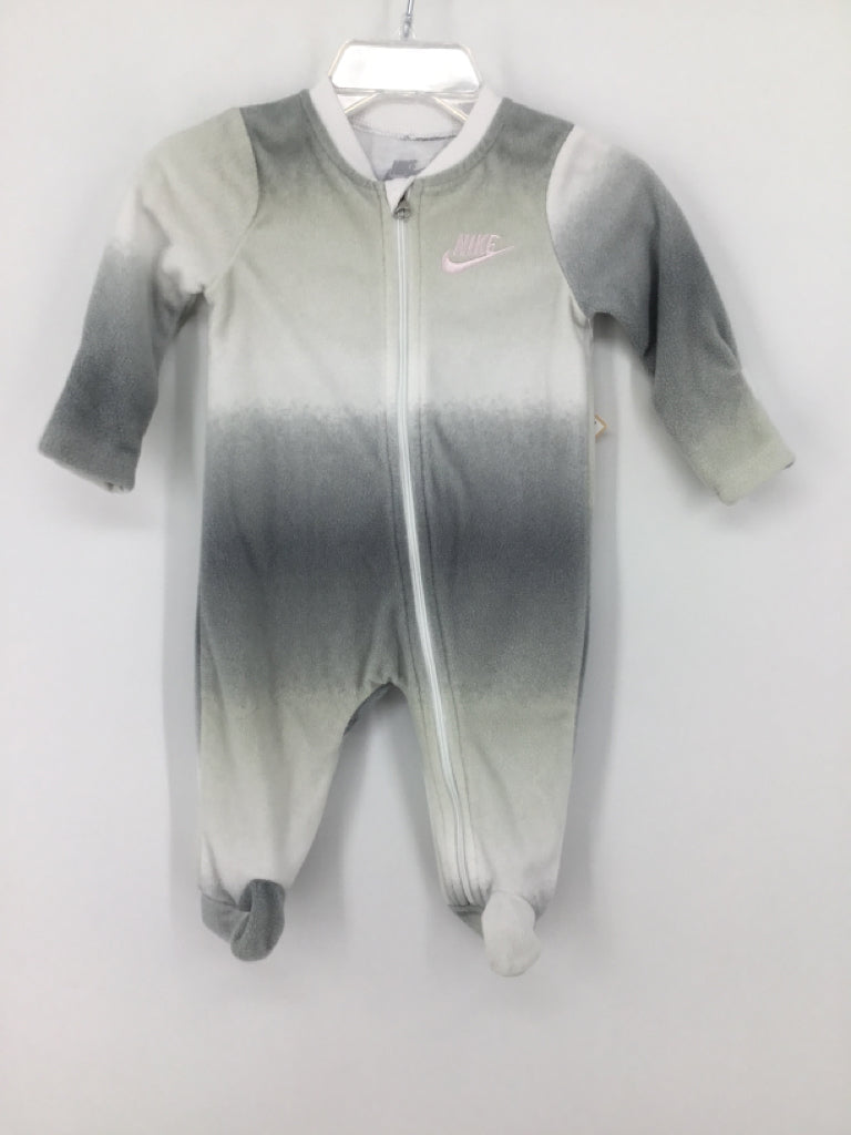 Nike Child Size 3 Months Gray Sleepers