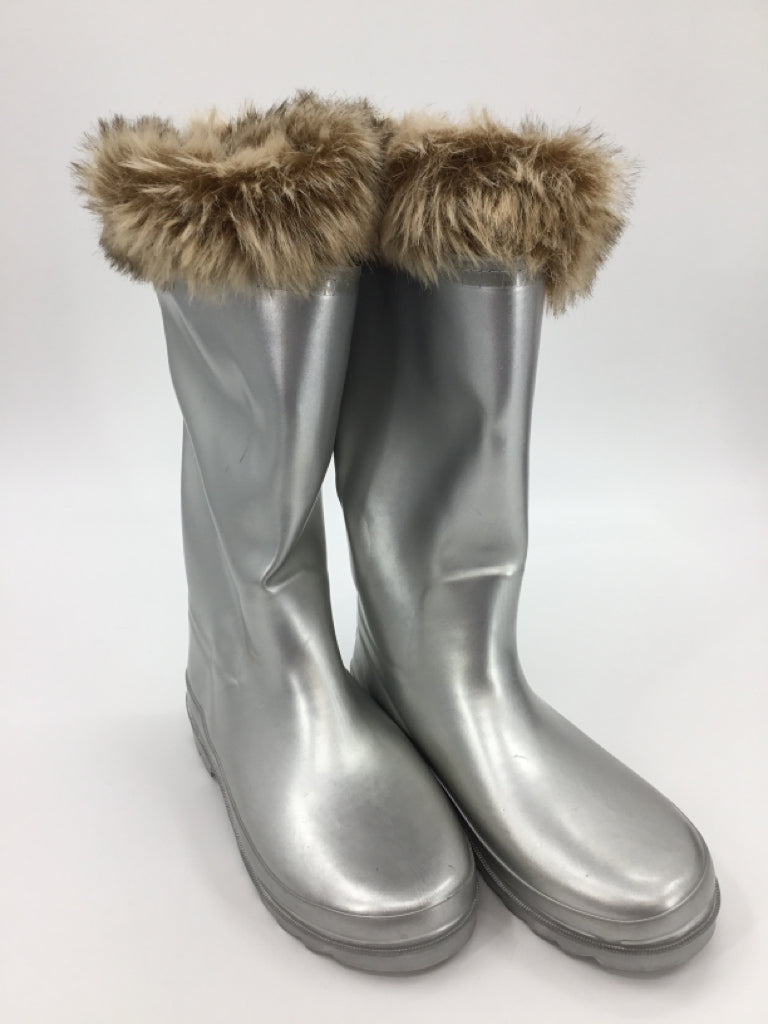 Sperry Child Size 2 Youth Silver Rain/Snow Boots