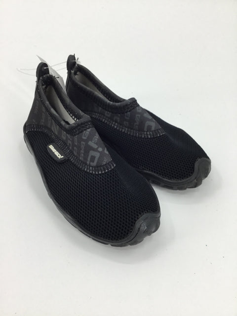 Svago Child Size 10 Black Water Shoes